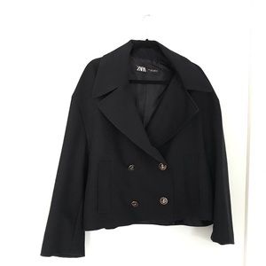 Cropped loose fitting blazer by Zara